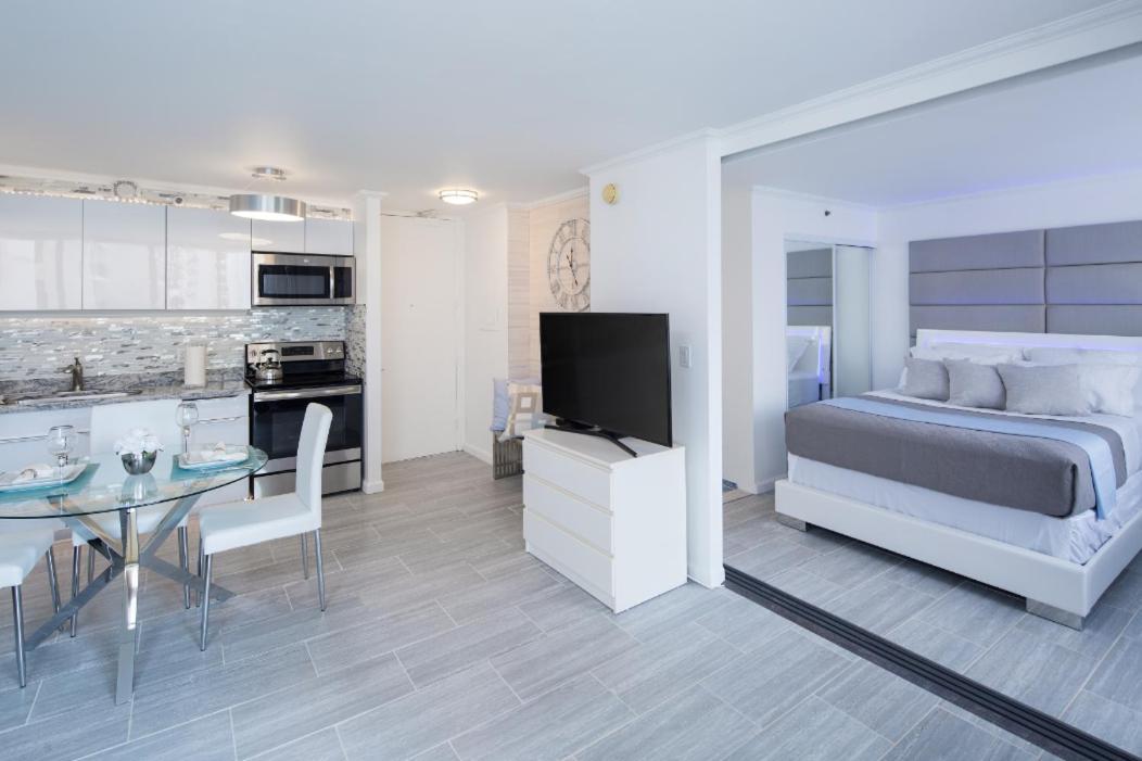 Waikiki Banyan Modern One Bedroom Free Parking โฮโนลูลู ภายนอก รูปภาพ